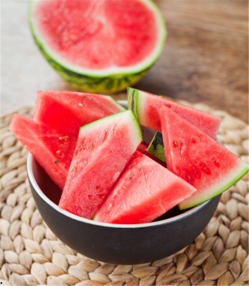 如何看待吃瓜群,社交狂欢背后的真相与反思