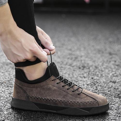 男明星都穿什么休闲鞋,男星们的鞋履潮流揭秘